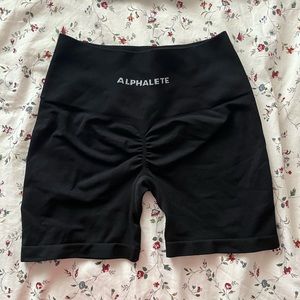NWOT AMPLIFY SHORT 4.5 INCH